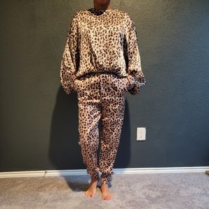 ZARA 2 PIECE SATIN CHEETAH SET SZ SMALL